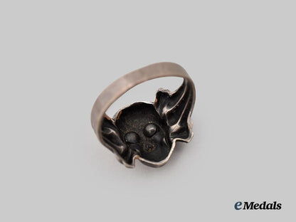 germany,_wehrmacht._a_commemorative_totenkopf_ring_in_silver___m_n_c9968