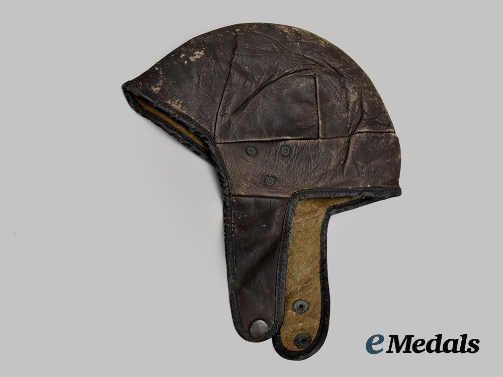 Flying Cap United Kingdom. A First War Period Leather Flying Cap – eMedals