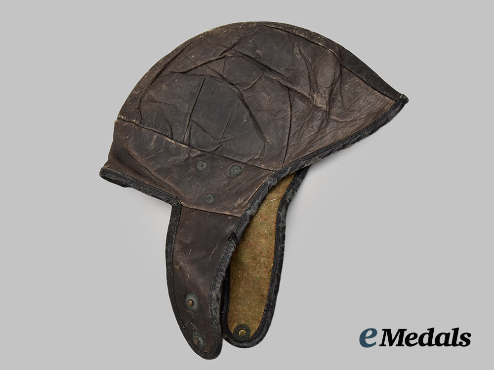 Flying Cap United Kingdom. A First War Period Leather Flying Cap – eMedals