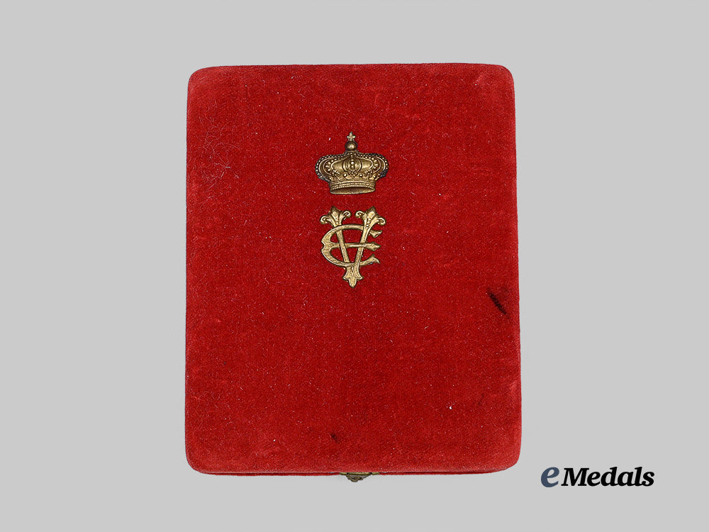 italy,_kingdom._an_order_of_the_crown_of_italy,_officer’s_cross,_in_gold_e_medals__m0625-105_2