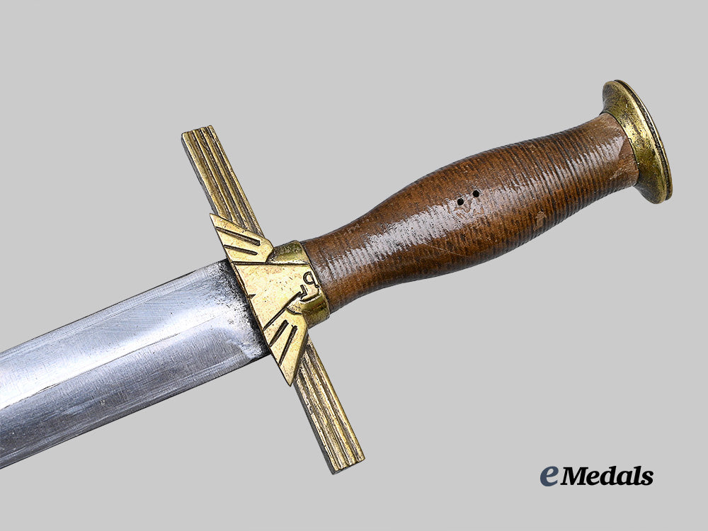 germany,_r_l_b._an_officer’s_dress_dagger,_first_pattern,_modified_for_postwar_display_e_medals__g62760_7