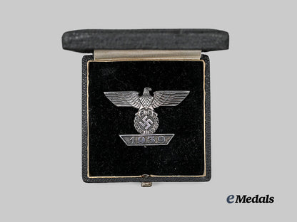 germany,_wehrmacht._a1939_clasp_to_the_iron_cross_i_class,_with_case,_by_eugen_schmidhäussler_e_medals__g61757_3
