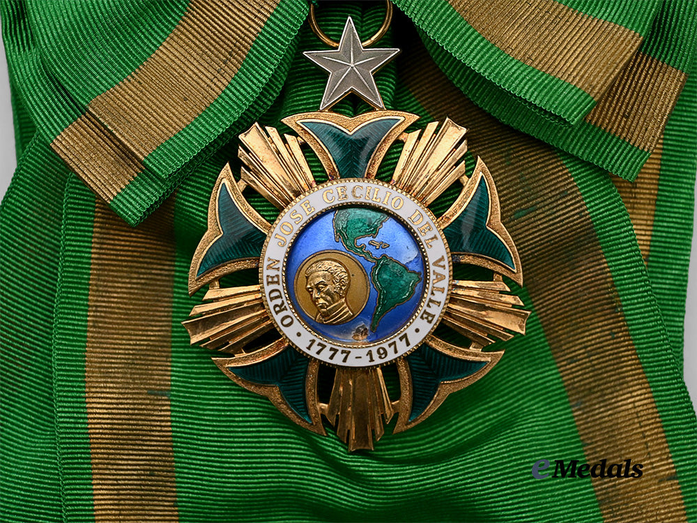 honduras._an_order_of_jose_cecilio_del_valle,_i_class_grand_cross_set_by_cejalvo_e_medals__w8477_4