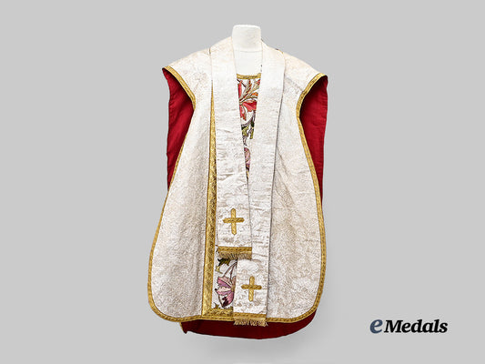 vatican,_papal_state_a_fine_roman_catholic_chasuble_e_medals__e_u24691_2