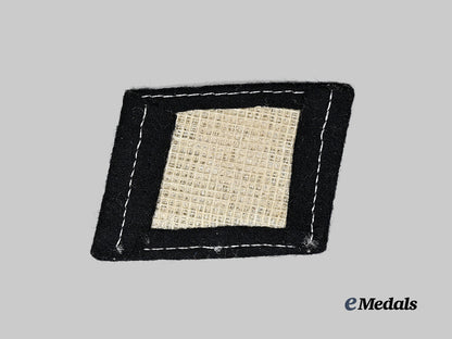 germany,_s_s._a_mint_and_unissued21st_waffen_mountain_division_of_the_s_s_skanderbeg_collar_tab_e_medals__g62976_3