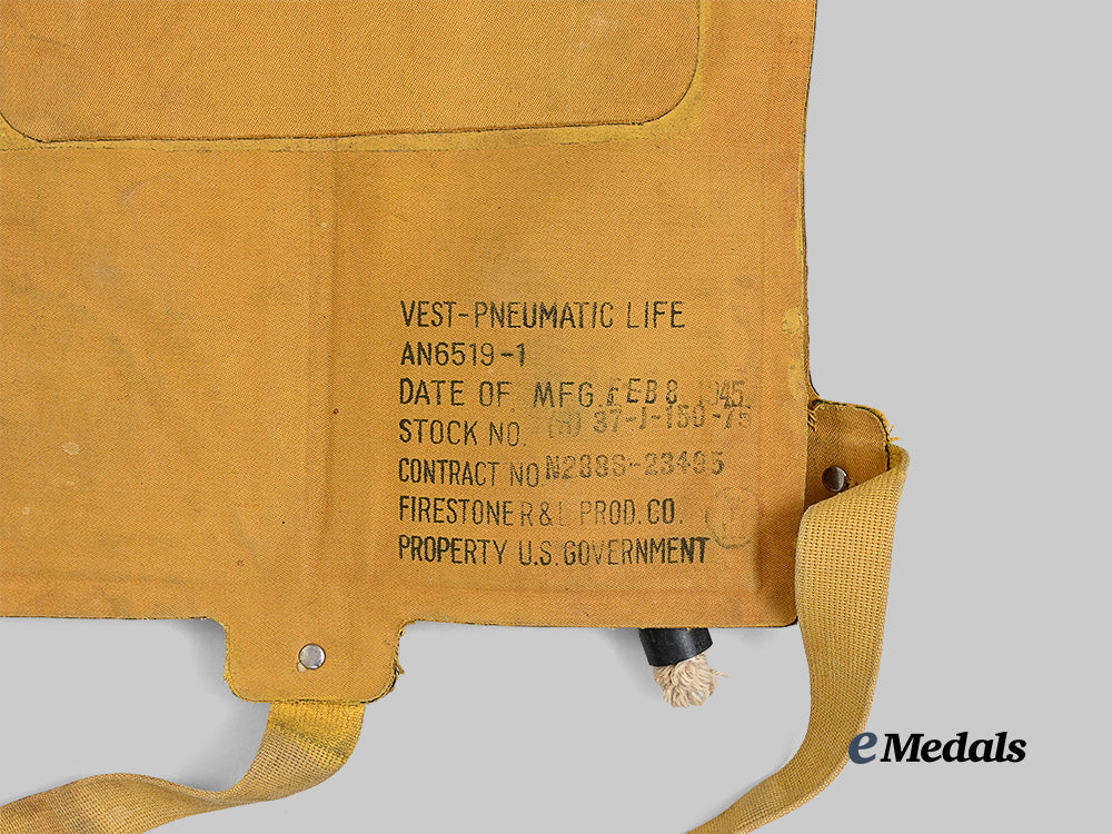 united_states._an_air_force“_mae_west”_pneumatic_life_preserver_vest,_c.1945_e_medals__w8597_5