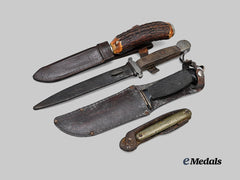 United Kingdom. A Lot of Four Blades with Escape Knife