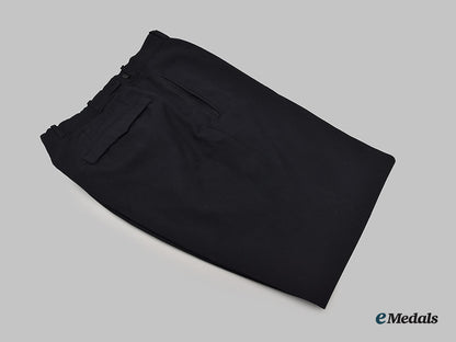 germany,_federal_republic._the_bundesmarine_uniform_of_kapitän_zur_see_hans_jenisch,_u-_boat_ace_and_knight’s_cross_recipient_l22_mnc3653_345