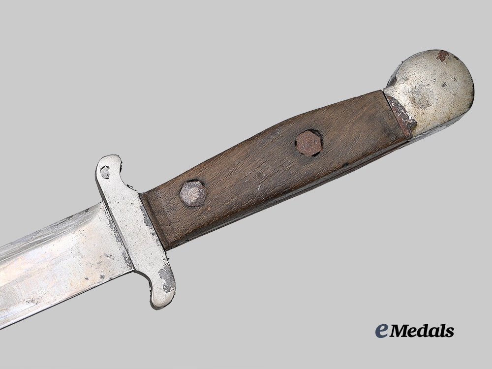 united_kingdom._a_lot_of_four_blades_with_escape_knife_e_medals__g_b8649_28