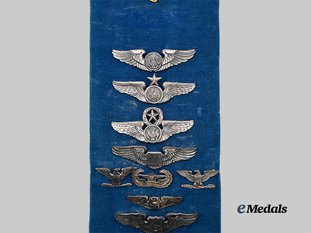 united_states._a_display_band_of_forty_one_second_war_american_wings_and_insignia_e_medals__m0432-259_8