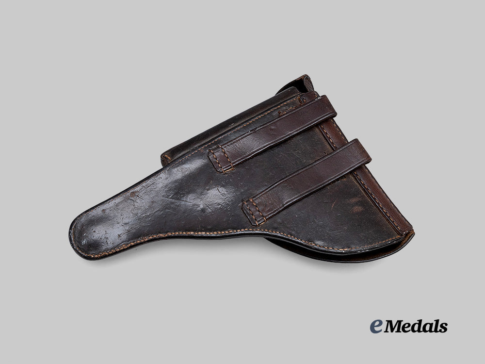 germany,_imperial._a_p08_luger_holster_e_medals__g62834_4