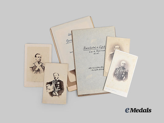 russia,_imperial._a_lot_of_six_studio_portraits_depicting_orders&_decorations_e_medals__e_u24873_2