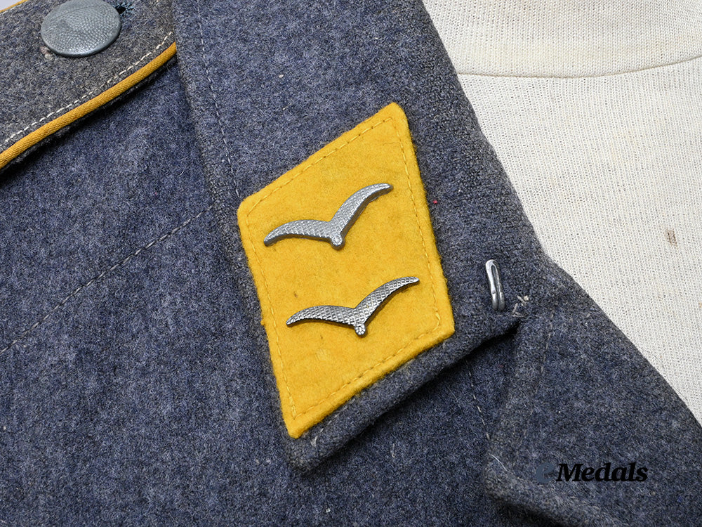 germany,_luftwaffe._a_flight_personnel/_fallschirmjäger_service_blouse_for_a_gefreiter,_late-_war_example_e_medals__g62716_9