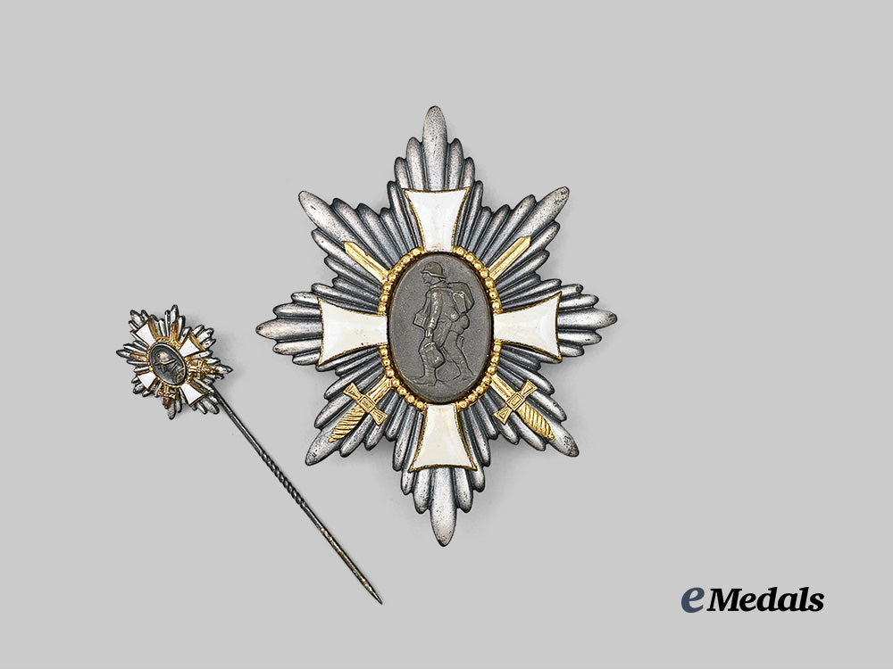germany,_weimar_republic._a_german_field_honour_decoration_e_medals__g61782_4