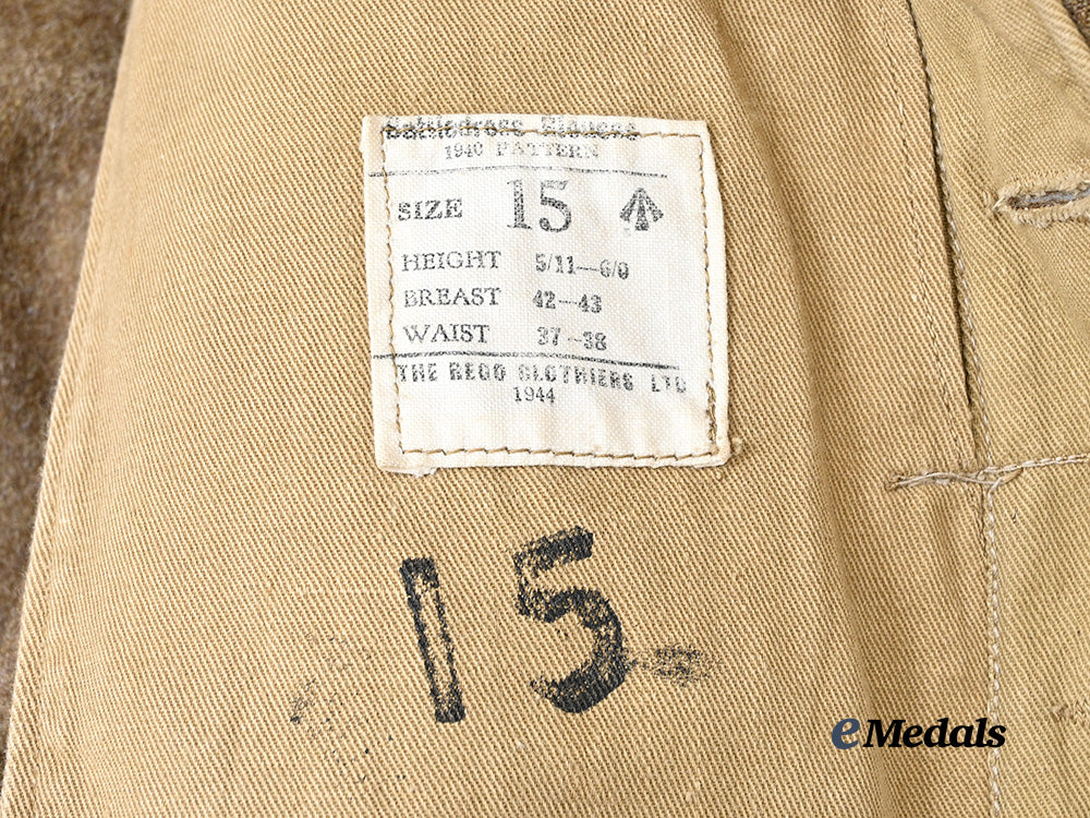 united_kingdom._a_parachute_regiment_battle_blouse,_by_rego_clothiers_ltd1944_e_medals__g_b8258_11