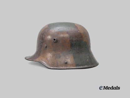 germany,_imperial._a_heer_camouflage_m16_stahlhelm,_by_f._c._bellinger_e_medals__w8654_8