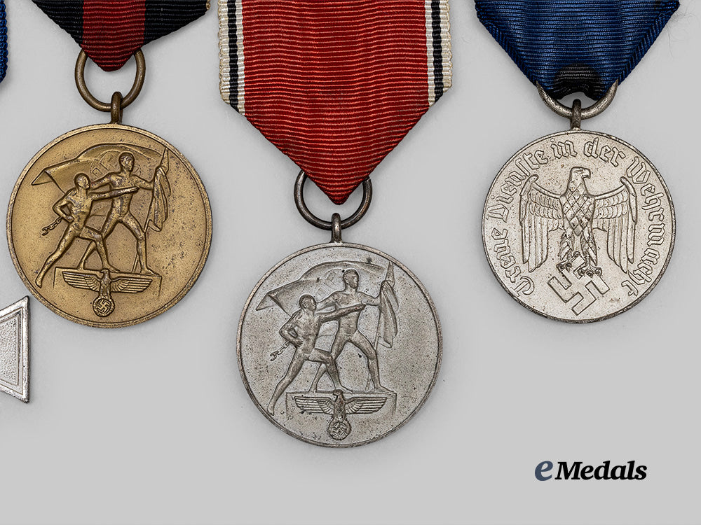 germany,_third_reich._a_mixed_lot_of_awards_for_military_and_occupation_service_e_medals__g62852_4