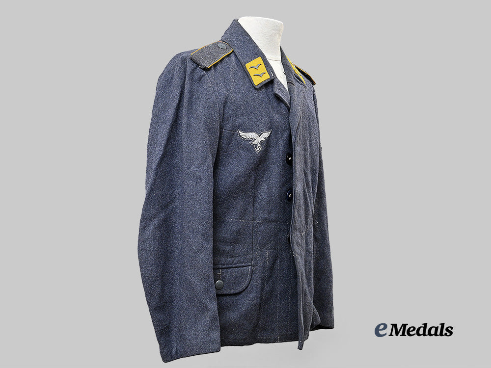 germany,_luftwaffe._a_flight_personnel/_fallschirmjäger_service_blouse_for_a_gefreiter,_late-_war_example_e_medals__g62716_3