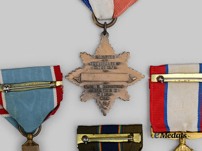 united_states._a_lot_of_five_american_medals_e_medals__m0625-122_9