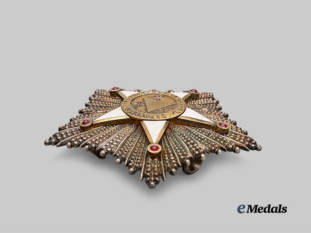 cameroon,_republic._an_order_of_valour,_i_i_class_set,_by_arthus_bertrand,_in_case_e_medals__w8467_11