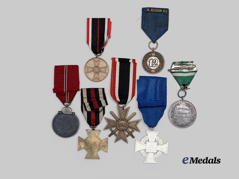 germany,_third_reich._a_mixed_lot_of_awards_for_military_and_civil_service_e_medals__g62851_5