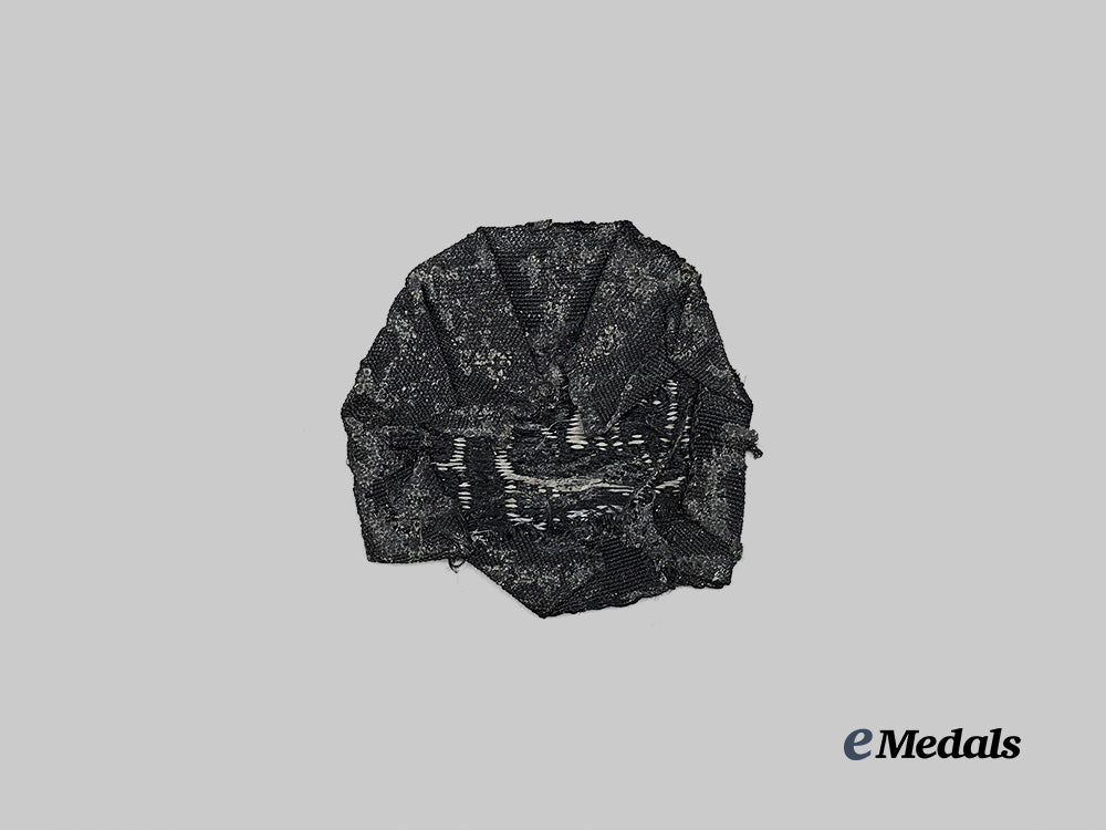 germany,_s_s._a_waffen-_s_s_field_cap_totenkopf_insignia,_battlefield_retrieval_e_medals__g62972_3