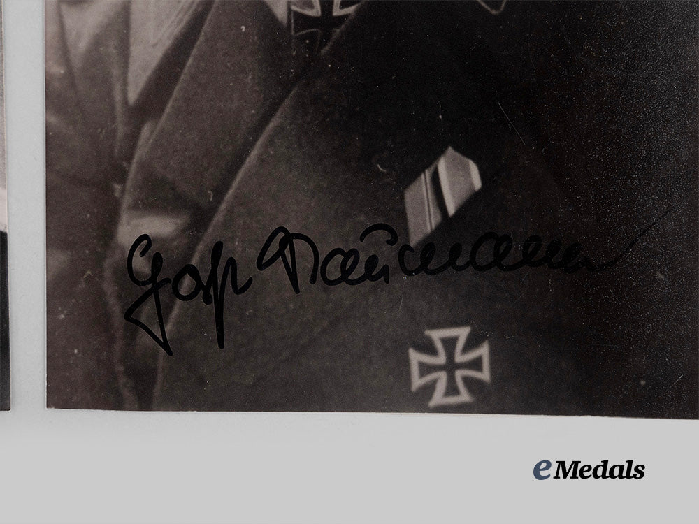 germany,_third_reich._a_lot_of_post-_war_signed_knight’s_cross_winner_photographs_e_medals__g62084_4