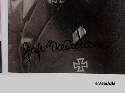 germany,_third_reich._a_lot_of_post-_war_signed_knight’s_cross_winner_photographs_e_medals__g62084_4