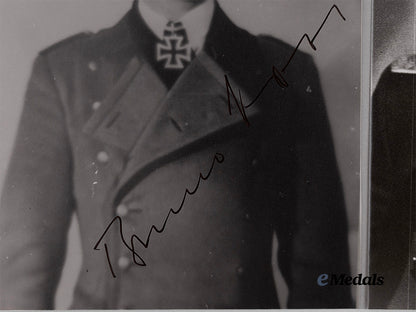 germany,_third_reich._a_lot_of_post-_war_signed_knight’s_cross_winner_photographs_e_medals__g62070_5