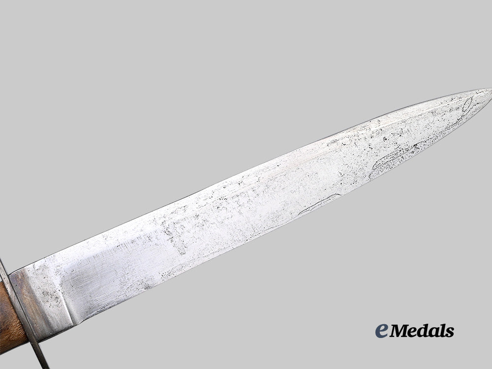 austria,_empire._an_m17_austro-_hungarian_trench_knife_with_steel_scabbard&_belt_loop_e_medals__e_u24937_8