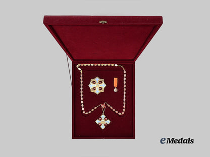 bulgaria,_socialist._an_order_of_saints_cyril_and_methodius_collar_set_in_case_e_medals__e_u24605_3