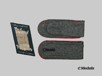 germany,_wehrmacht._a_mixed_lot_of_collar_and_shoulder_insignia,_heer_and_waffen-_s_s_issue_e_medals__g62757_3
