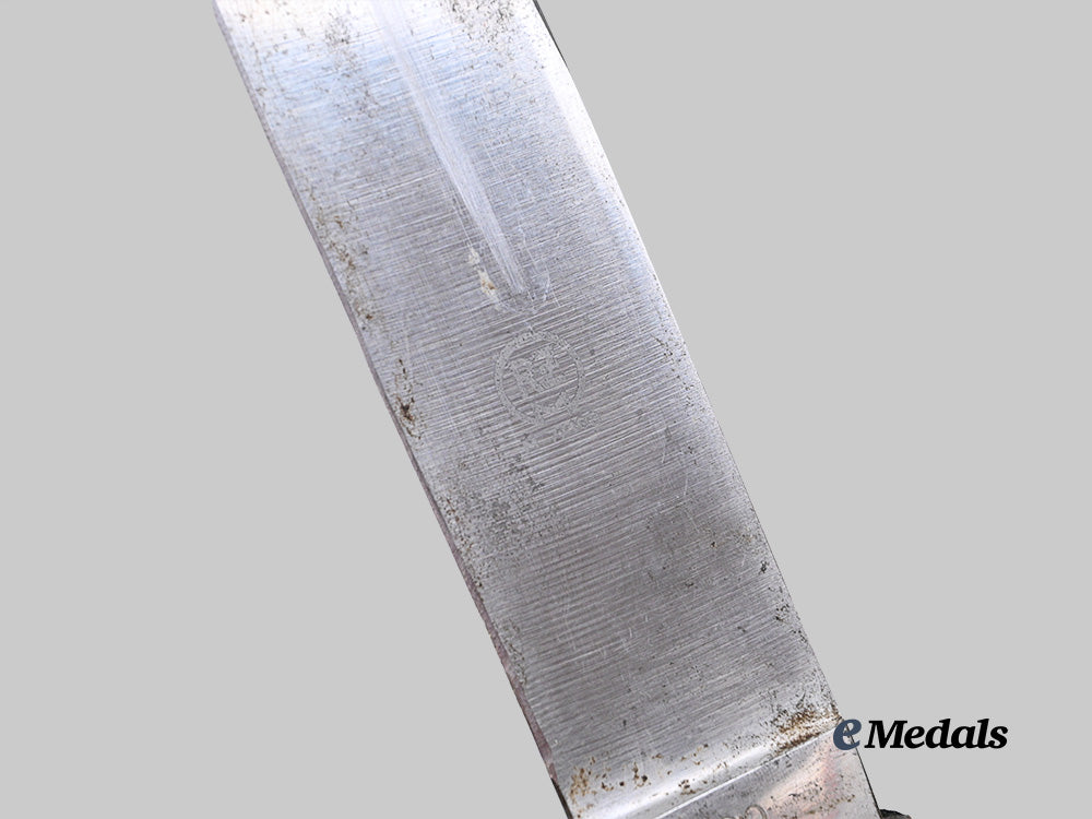 germany,_h_j._a_member’s_knife,_by_josef_hack,_c.1939_e_medals__g62898_11