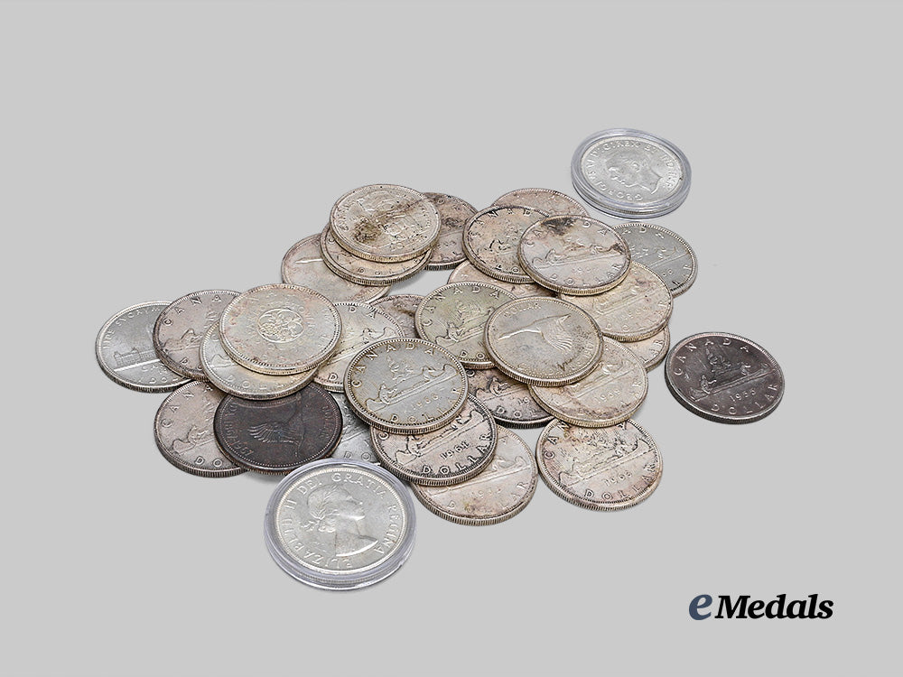 canada,_commonwealth._a_lot_of32_silver_dollars_e_medals__c7676_7