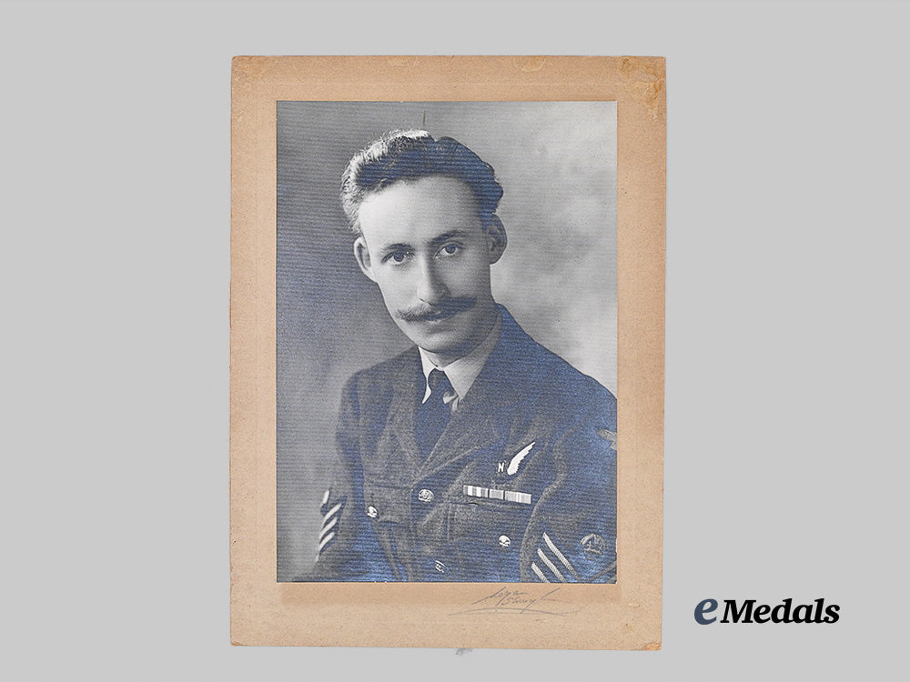 united_kingdom._a_fine_collection_of_africa_wartime_photos&_ephemera_from_navigator_bradbury_e_medals__g_b8625_13