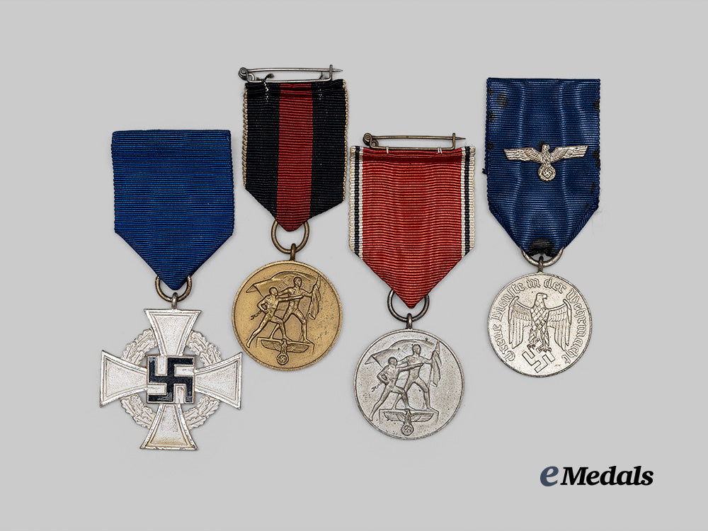 germany,_third_reich._a_mixed_lot_of_awards_for_military_and_occupation_service_e_medals__g62852_2