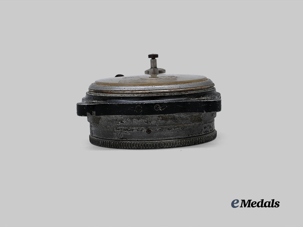 germany,_luftwaffe._a_j30_b_z_cockpit_clock,_with_me-262_attribution,_by_junghans_e_medals__g62771_7