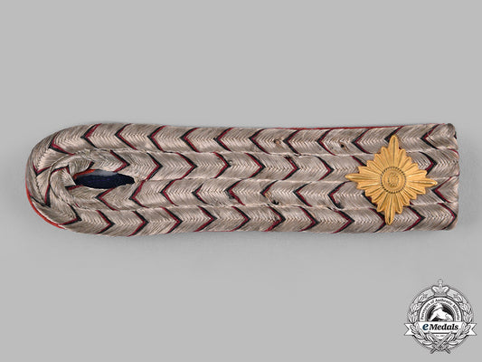 germany,_imperial._an_infantry_oberleutnant_shoulder_board_m19_7825