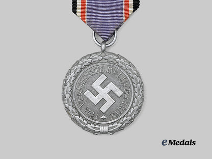 germany,_third_reich._an_air_defence_honour_decoration,_i_i_class_medal,_with_case_e_medals__g61764_6