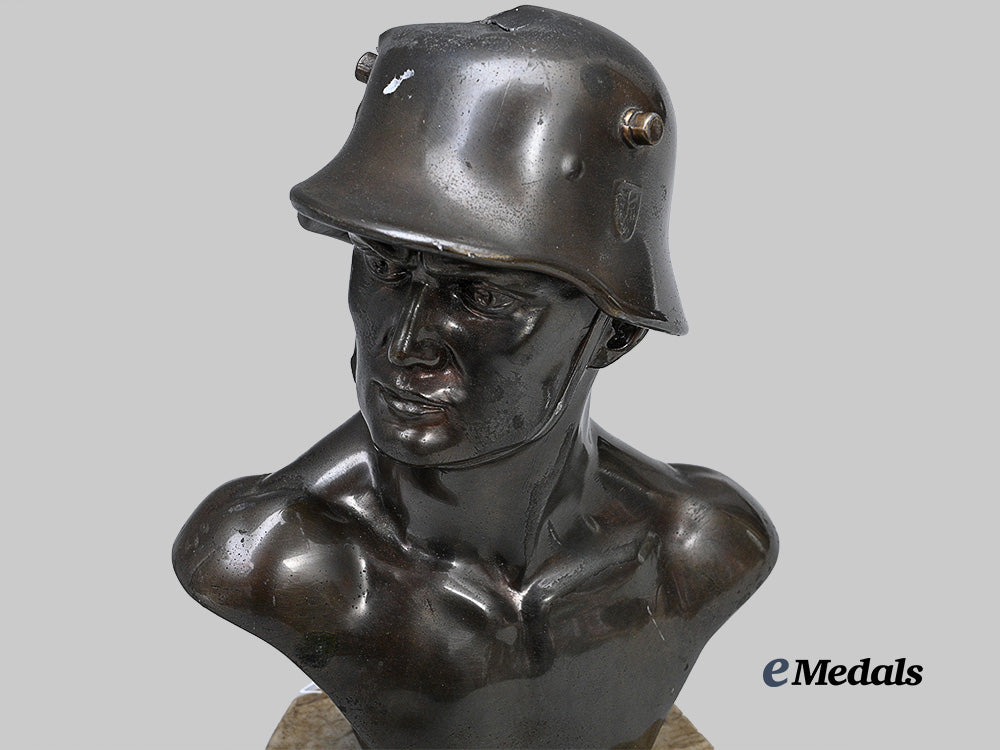 germany,_heer._a_bust_of_a_heer_soldier_e_medals__g62770_8