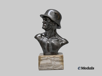germany,_heer._a_bust_of_a_heer_soldier_e_medals__g62770_2