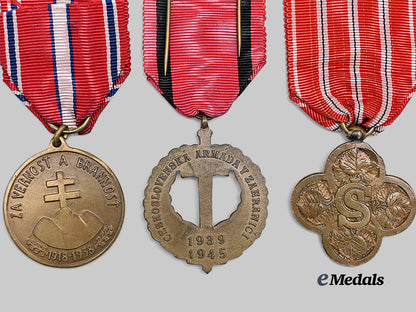 czechoslovakia,_republic._a_lot_of_four_decorations_e_medals__m0625-133_6