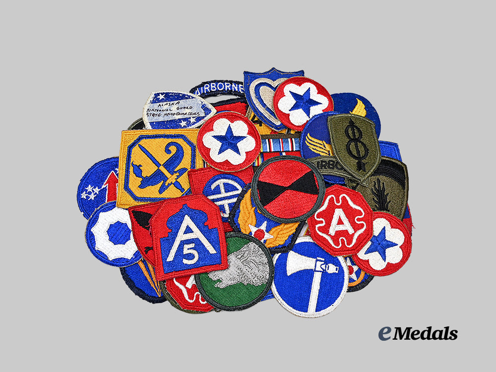 united_states._a_lot_of_regimental_and_unit_insignia_e_medals__w8648_2