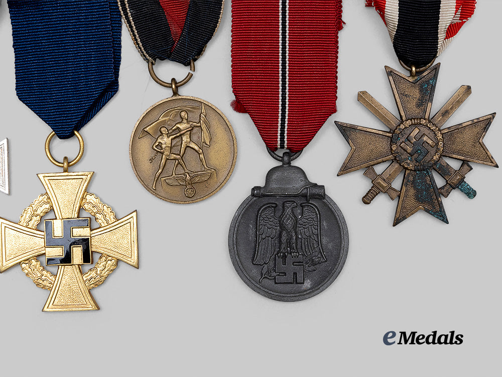 germany,_third_reich._a_mixed_lot_of_awards_for_military_and_civil_service_e_medals__g62819_3