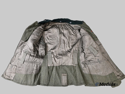 germany,_heer._a_rare_großdeutschland_division_service_tunic_for_a_leutnant_of_engineers,_late-_war_example_e_medals__g62717_18