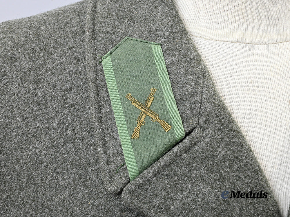 sweden,_kingdom._an_m39_royal_army_infantry_tunic1941_e_medals__e_u24840_9