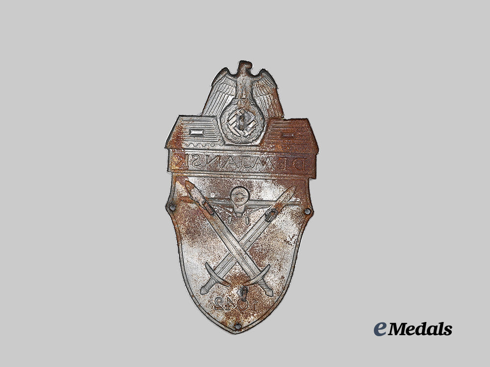 germany,_wehrmacht._a_demjansk_shield_e_medals__g62673_3