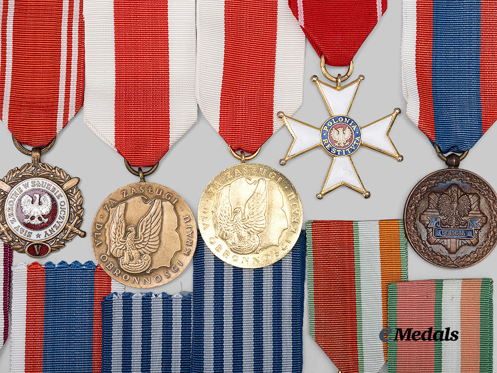 poland,_republic._a_lot_of_medals&_awards_e_medals__e_u24894_6