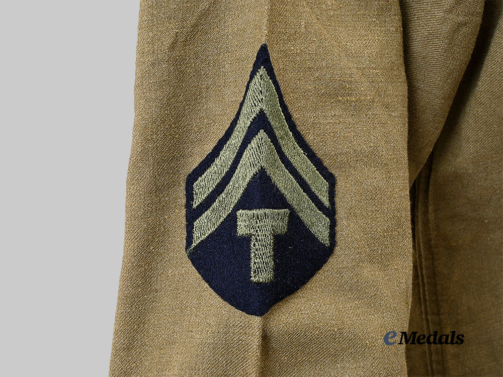 united_states._an_m1937_general_service_shirt,_technician_fifth_grade(_t/5_or_tech5)_e_medals__w8600_8