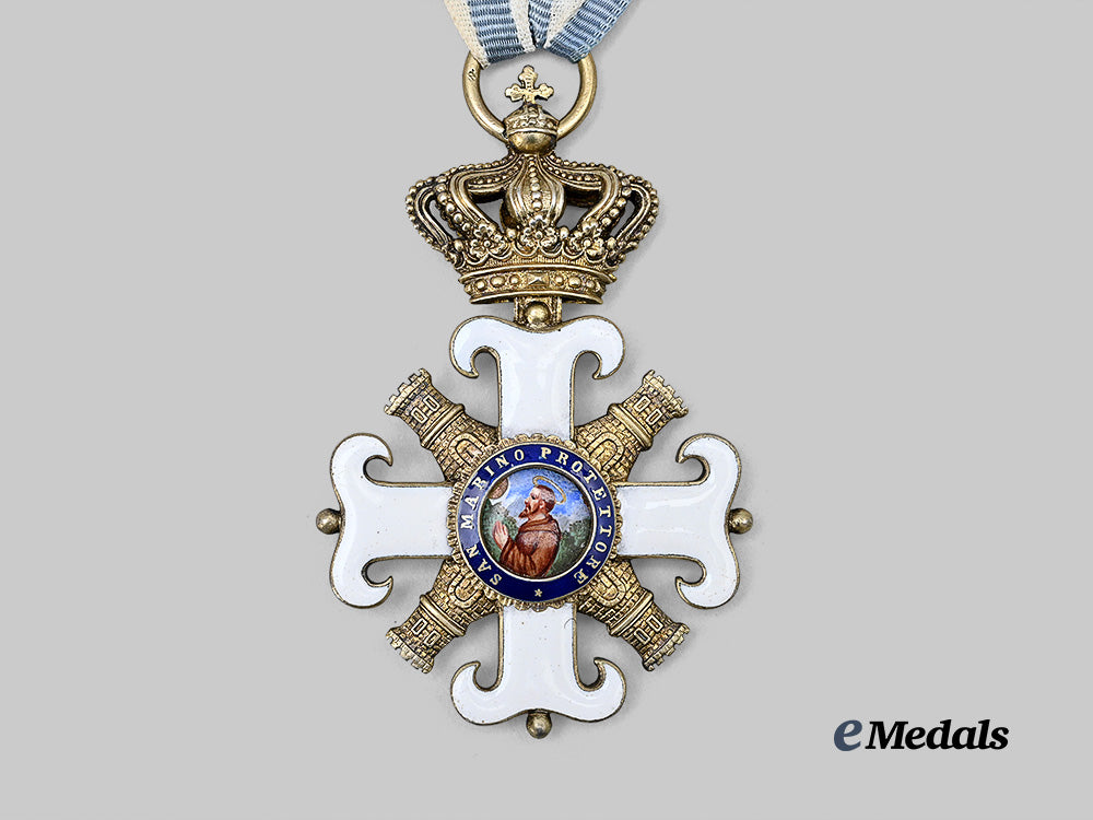san_marino,_republic._an_order_of_san_marino,_knight_e_medals__m0332-77_3